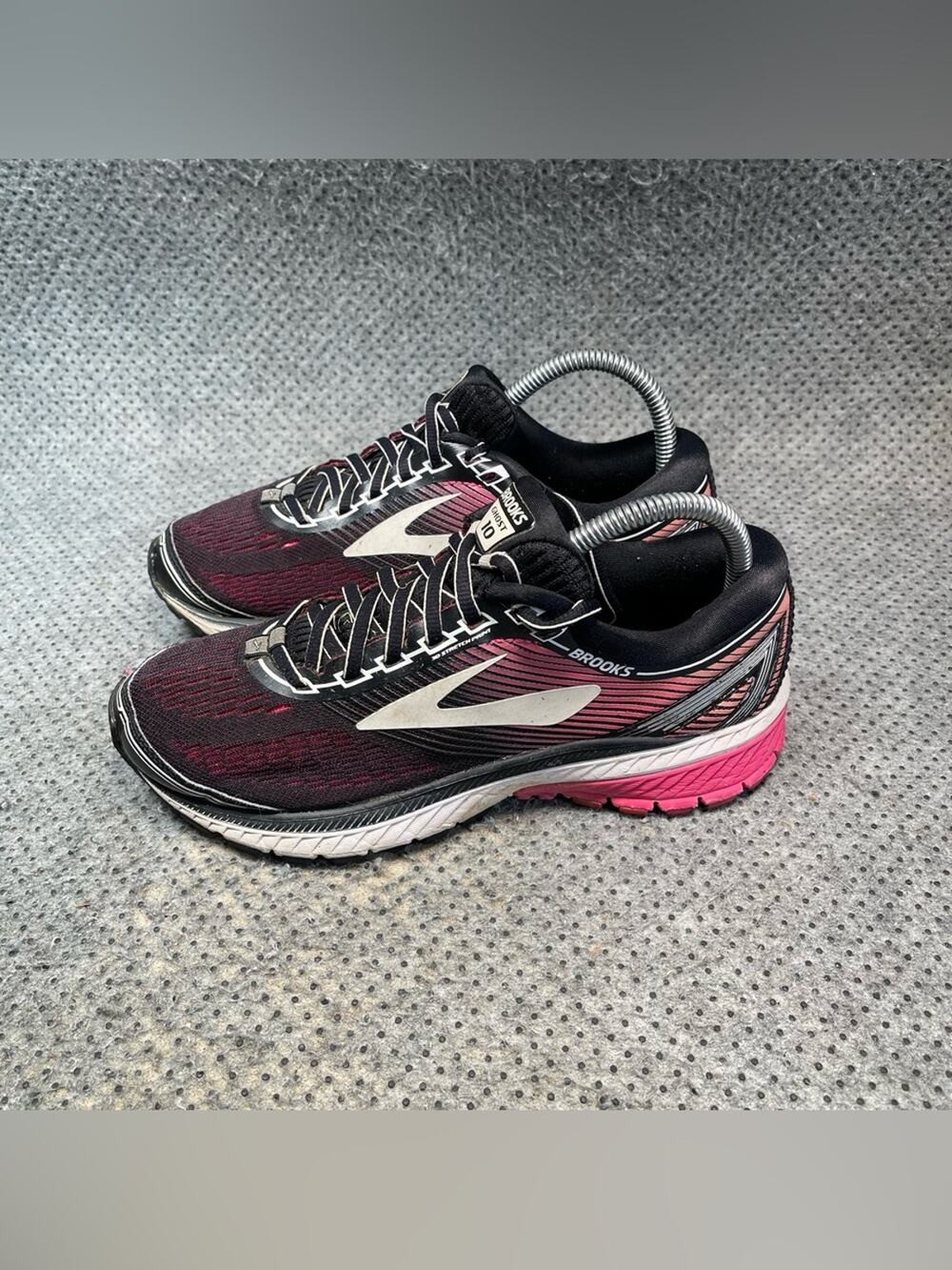 Brooks Ghost 10 Black Pink Wide Running Shoes Size 7 Women’s